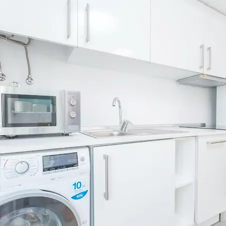 Pátio Da Rainha A By Nook * Estoril