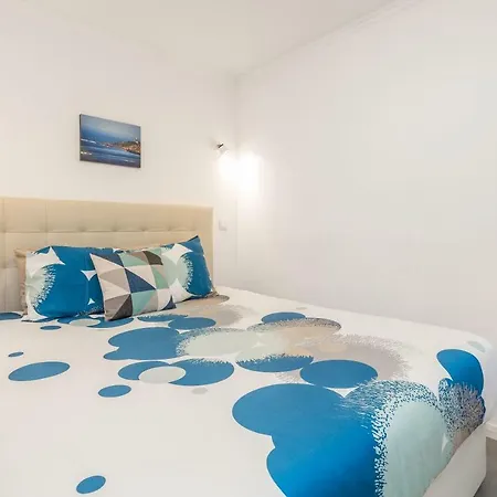 Patio Da Rainha A By Nook * Estoril