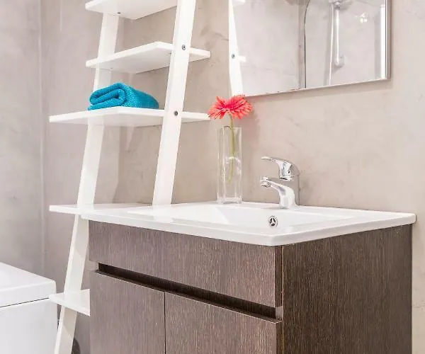 Patio Da Rainha A By Nook *