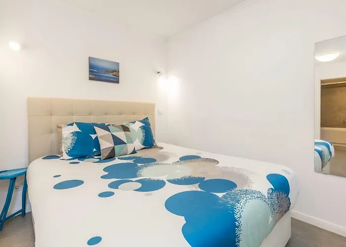 Patio Da Rainha A By Nook * Estoril