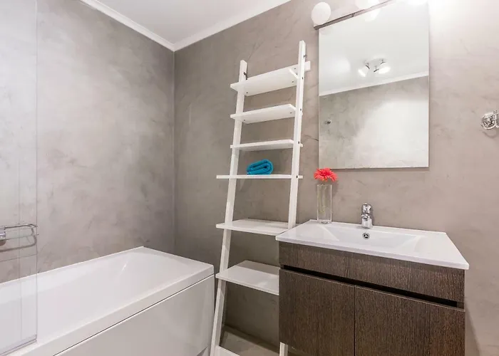 Patio Da Rainha A By Nook Daire *