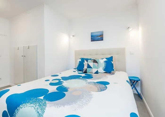 Patio Da Rainha A By Nook Daire